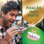 corega-ultra-creme-fixador-menta-gsk-40g-11315