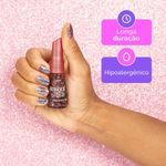 esmalte-risque-livre-para-brilhar-dona-da-festa-10034289