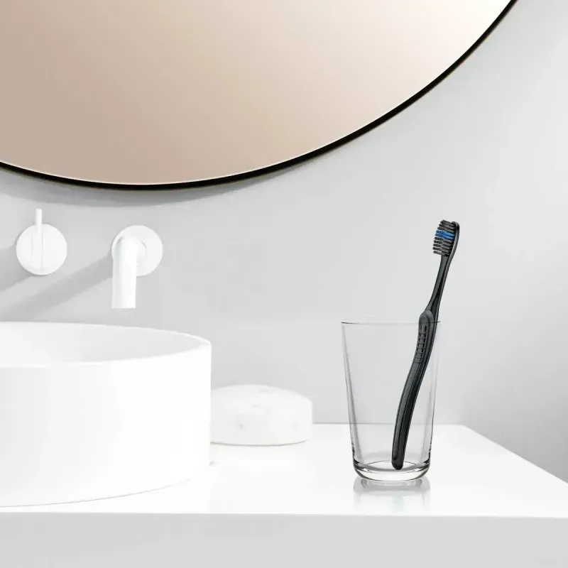 escova-dental-oral-b-extramacia-sensitive-indicator-black-3-unidades-10034813