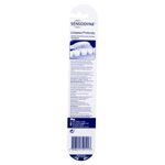 escova-dental-sensodyne-limpeza-profunda-extra-macia-100022620