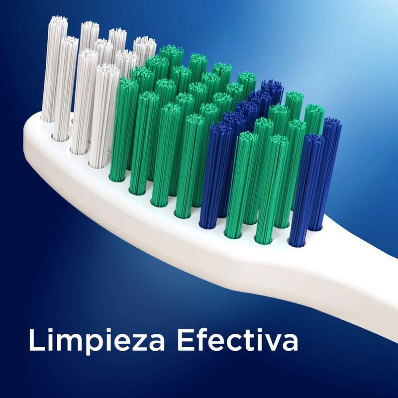 escova-dental-oral-b-3-unidades-clean-macia-classic-100011583