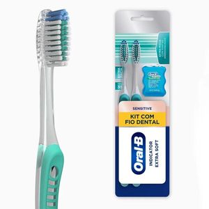 Escova Dental Oral-B Sensitive Extra Macia Soft com 2 Unidades + Fio Dental Satin Floss Menta